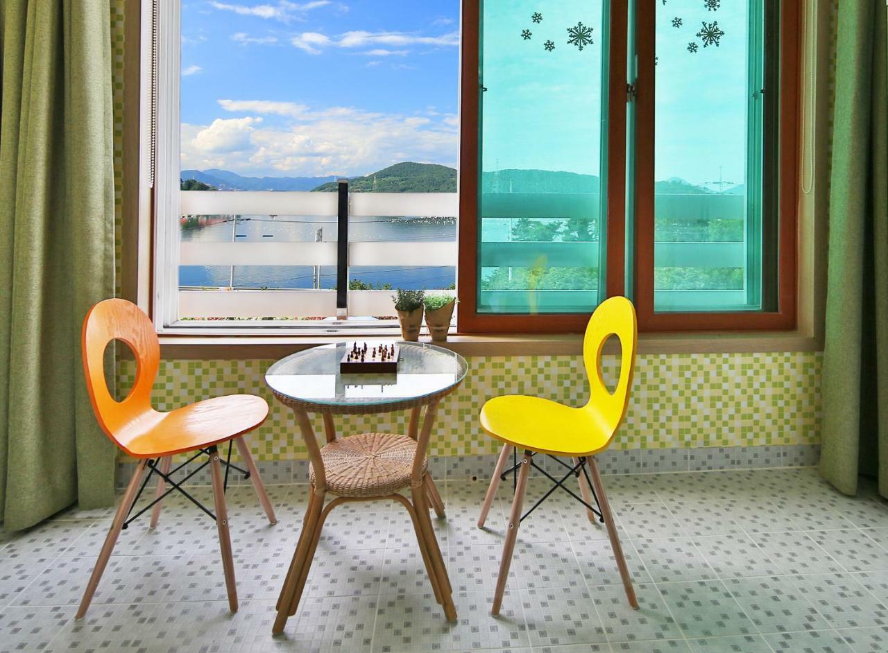 Tongyeong Paper Island Pension Экстерьер фото