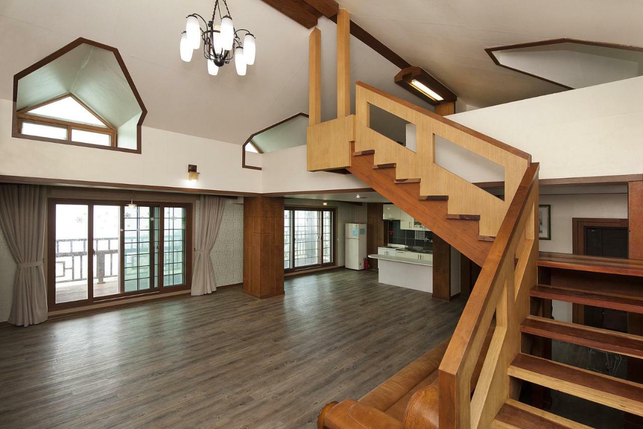 Tongyeong Paper Island Pension Экстерьер фото