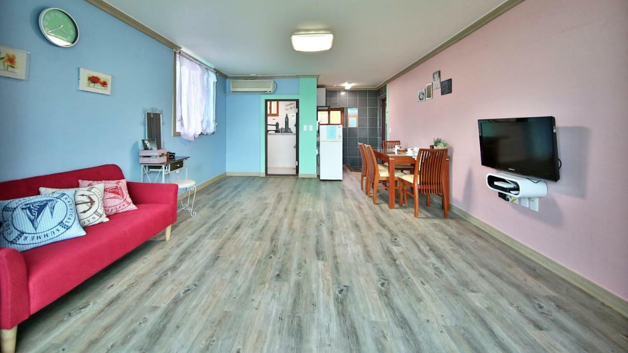 Tongyeong Paper Island Pension Экстерьер фото